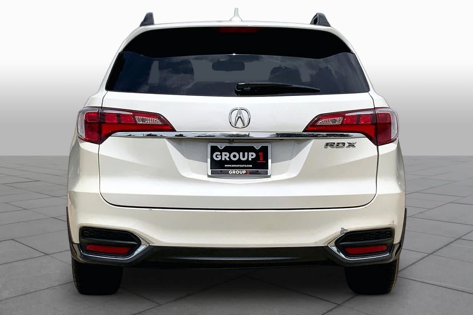 Used 2017 White Diamond Pearl Acura w/Technology Pkg image 5