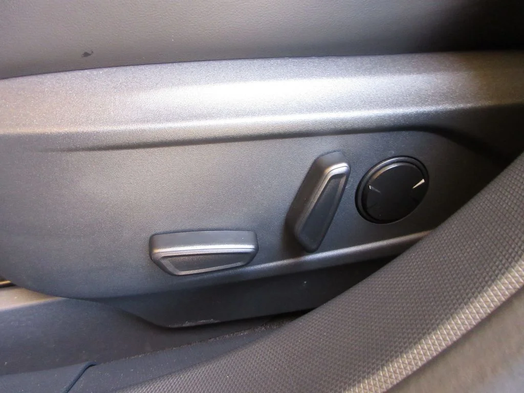 Certified Used 2025 Gray Metallic Ford Premium image 12