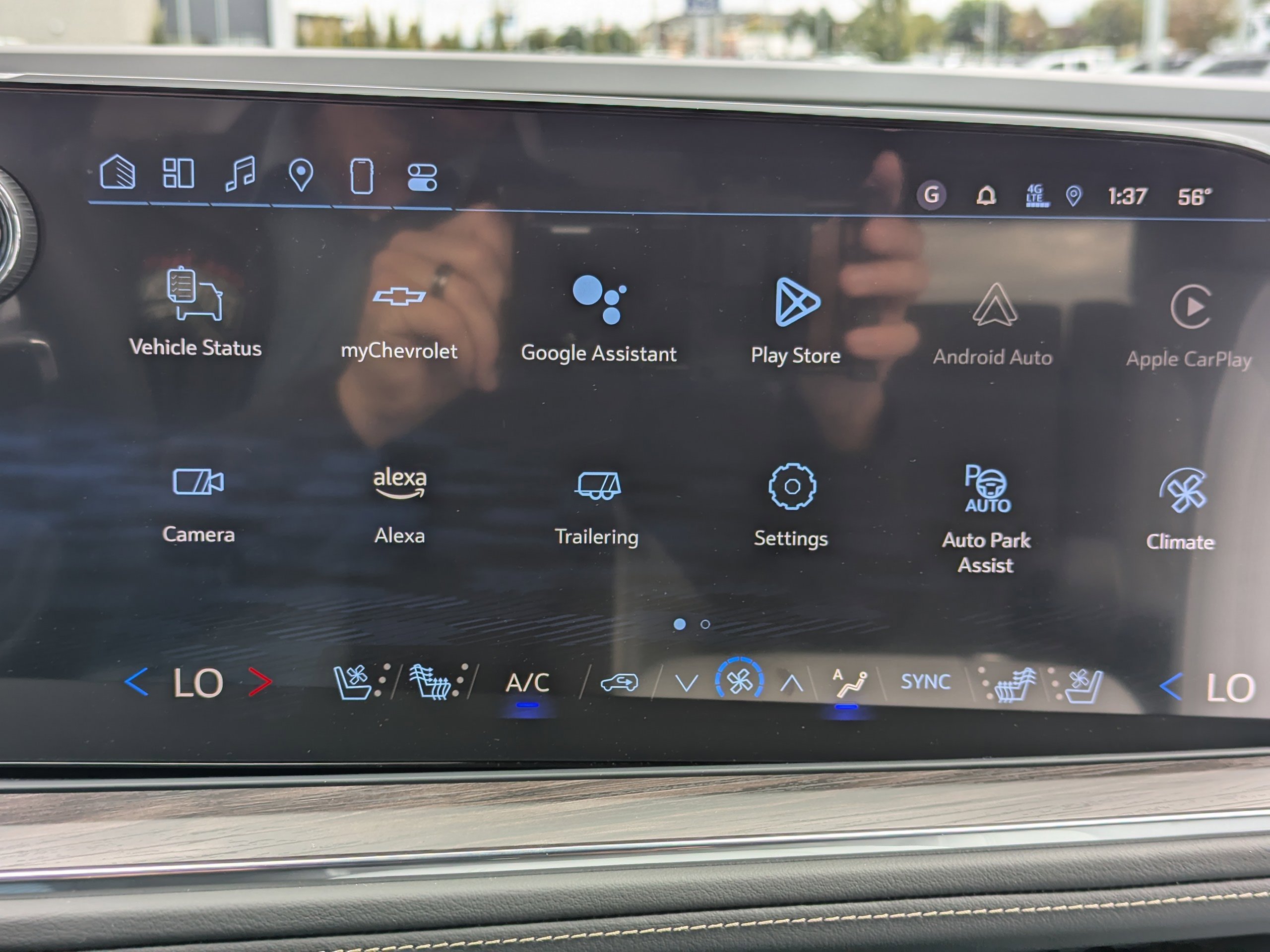 2025 Chevrolet Suburban Premier - Photo 20