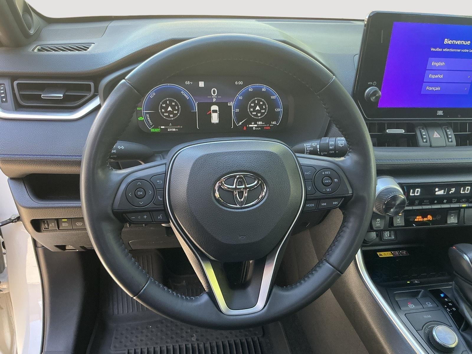 Used 2023 Wind Chill Pearl w/Midnight Black Metallic Roof TOYOTA XSE image 8