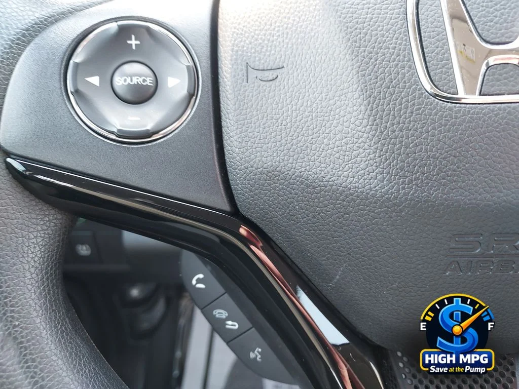 Used 2021 Silver Honda LX image 23