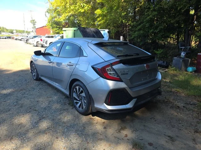 Used 2018  Honda LX image 3