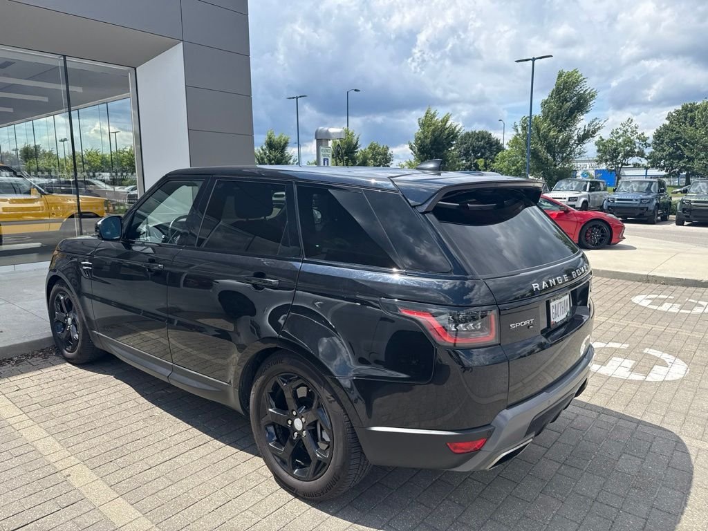 Used 2021 Santorini Black Metallic Land Rover SE image 9
