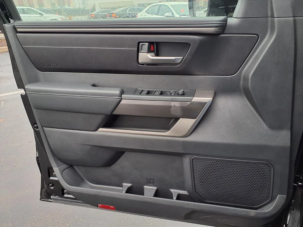 2026 Toyota Tundra SR5 - Photo 14