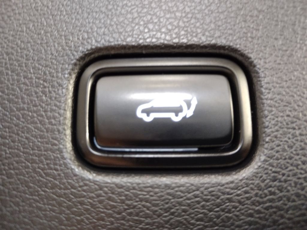 Certified Used 2024 Silver Hyundai SEL image 20