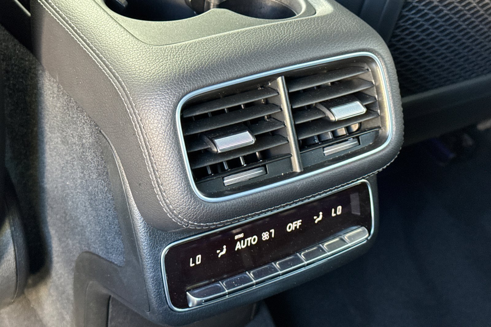 Used 2025 Silver Mercedes-Benz GLS 450 image 33