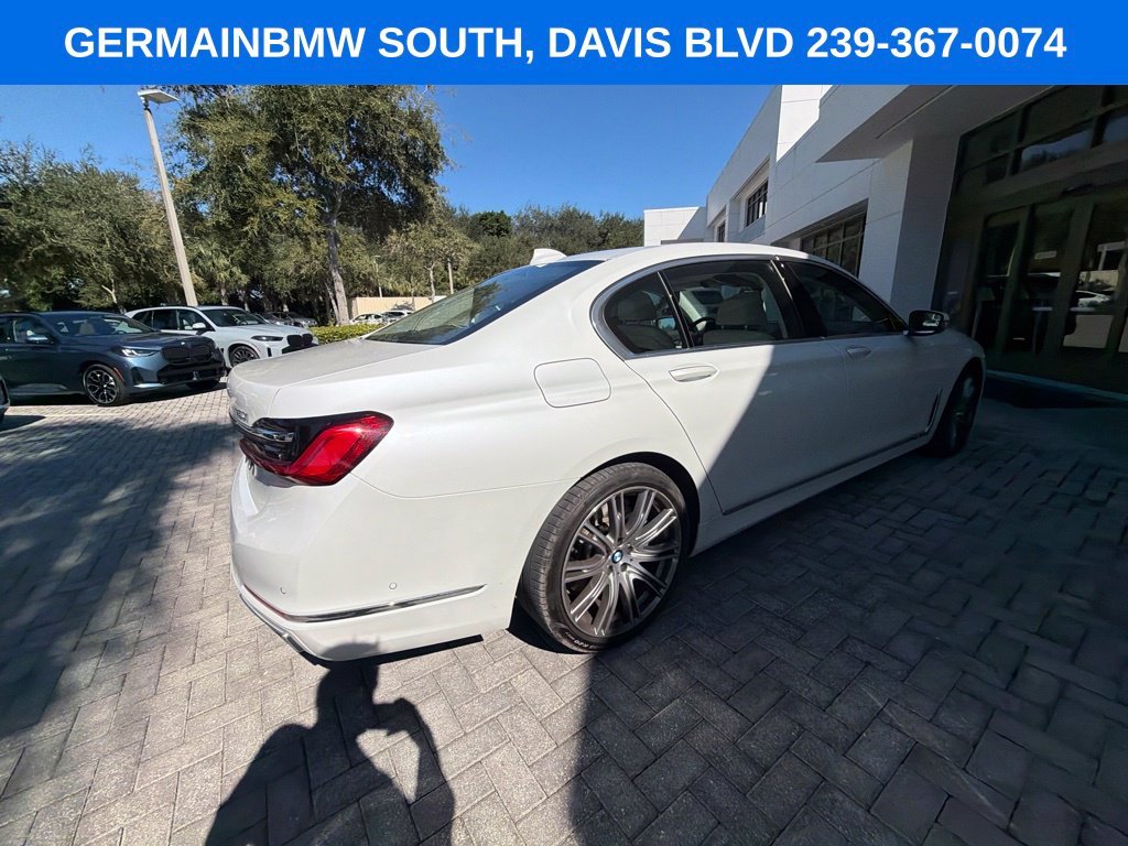Used 2022 Mineral White Metallic BMW 750i xDrive image 13