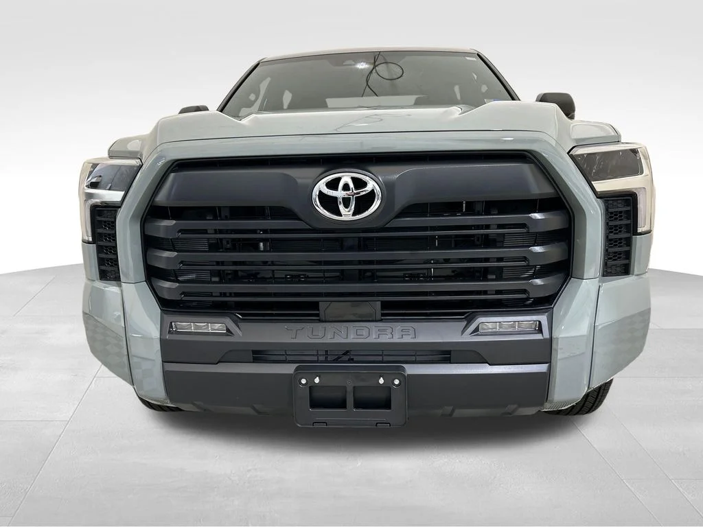 Used 2026 Green Toyota SR5 image 10