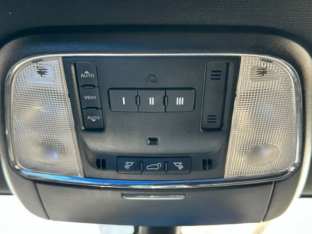 Used 2022 Black Jeep Laredo X image 40