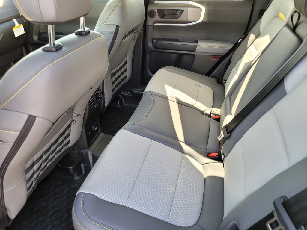 New 2026 Azure Gray Metallic Tri-Coat Ford Badlands® image 6