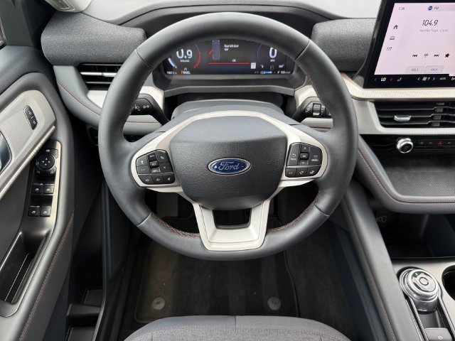 2026 Ford Explorer - Photo 15