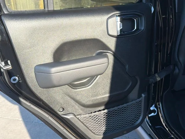 New 2026 Black Clearcoat Jeep Rubicon image 12