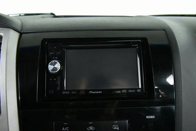 Used 2009 Blue Toyota SR5 image 4
