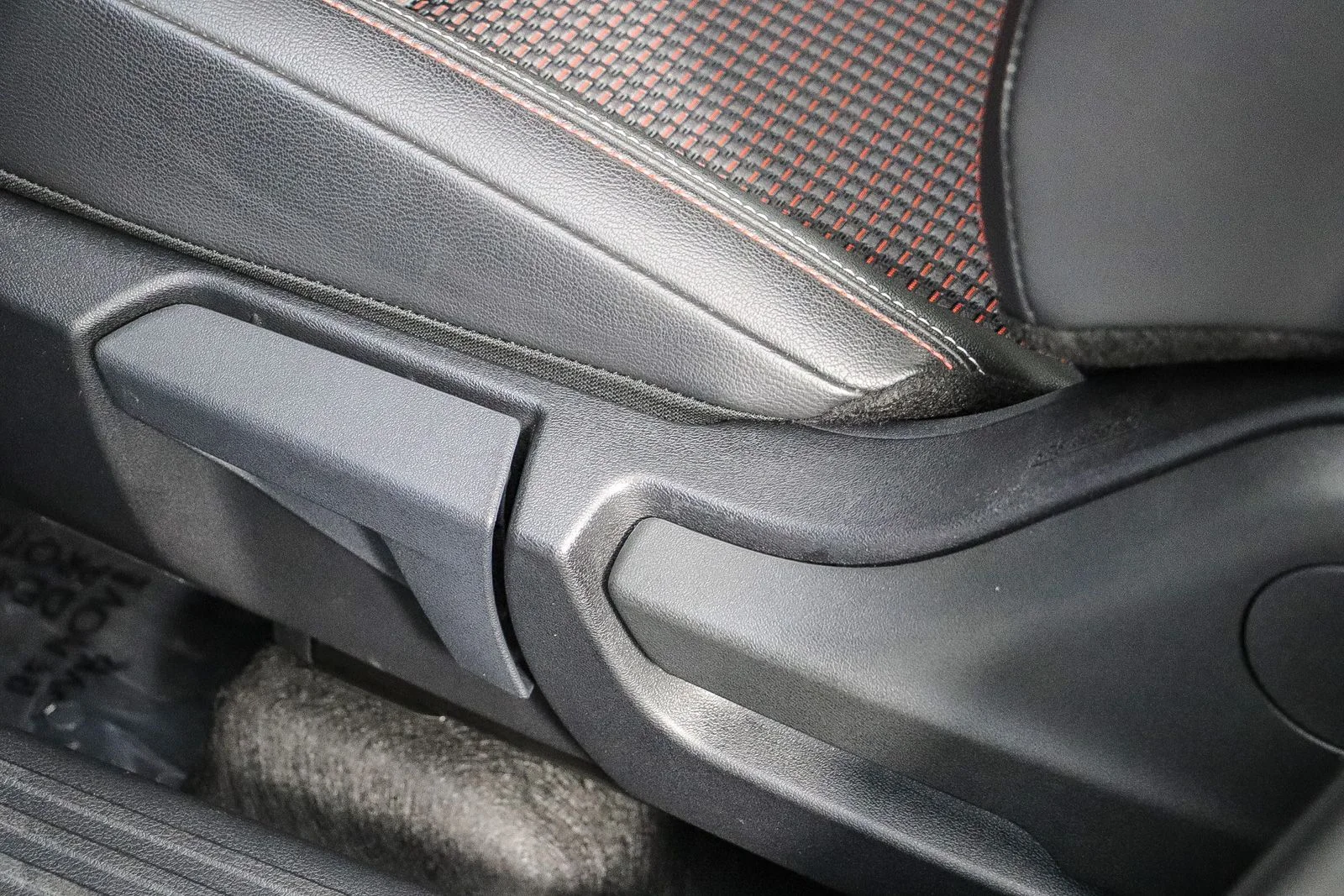 Used 2025 Black Nissan SR image 19