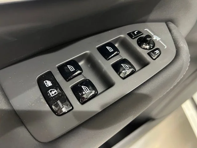 New 2026 Crystal White Volvo Plus image 11