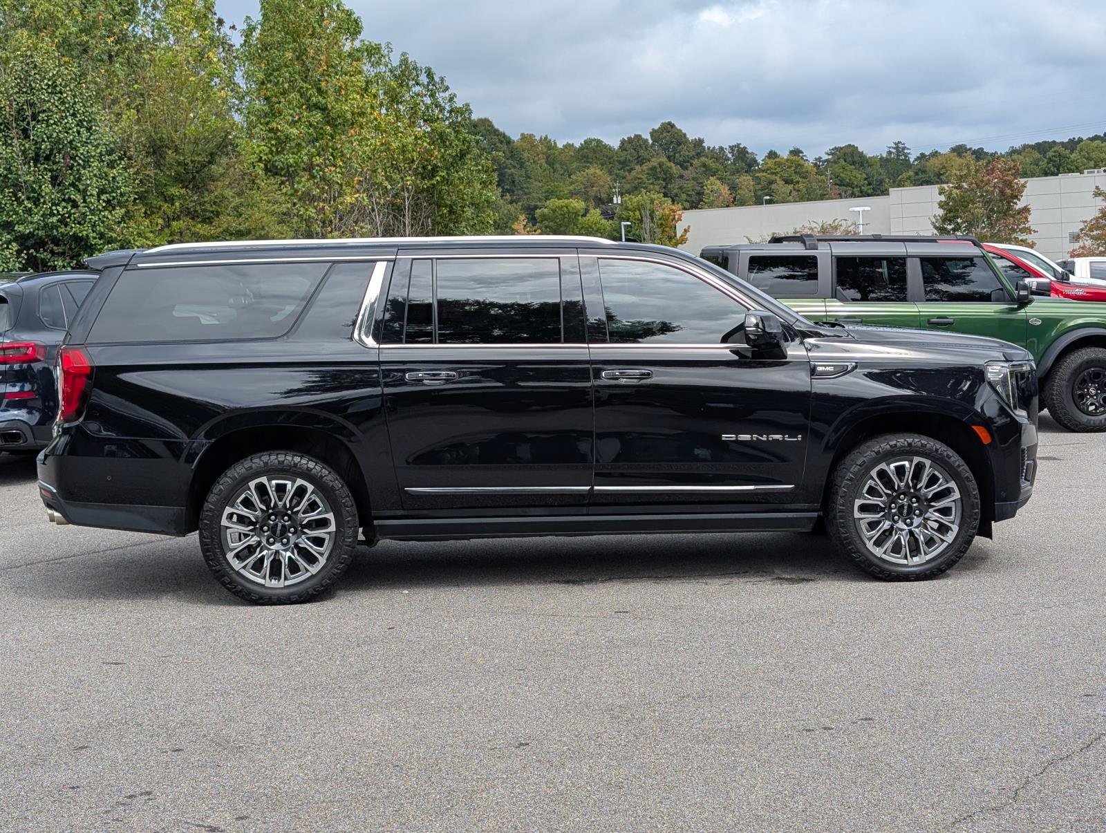 2023 GMC Yukon XL Denali Ultimate - Photo 6