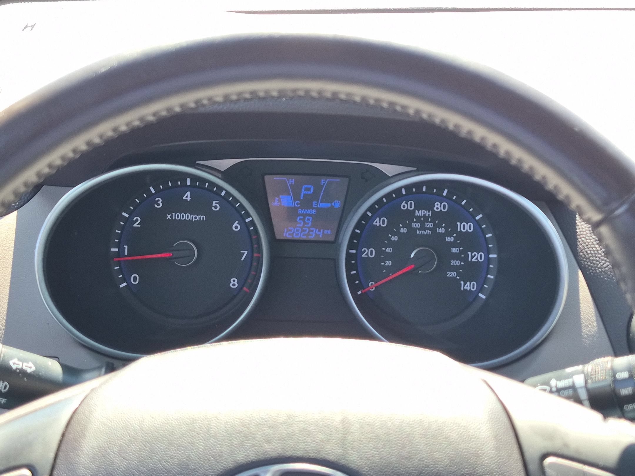 Used 2014 Laguna Blue Metallic Hyundai SE image 19