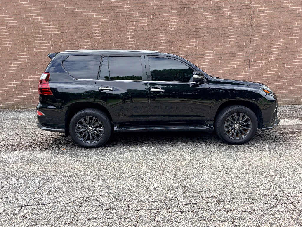 Used 2021 Black Onyx Lexus Premium image 6