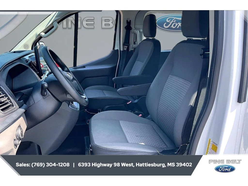 Used 2023 Oxford White Ford XLT image 18