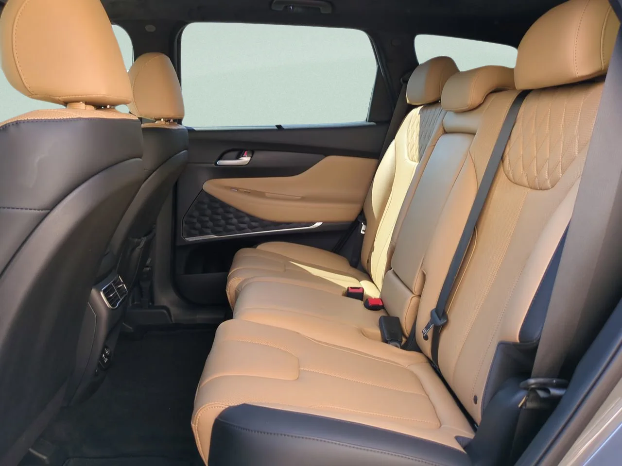 Used 2022 Hampton Gray Hyundai Calligraphy image 11