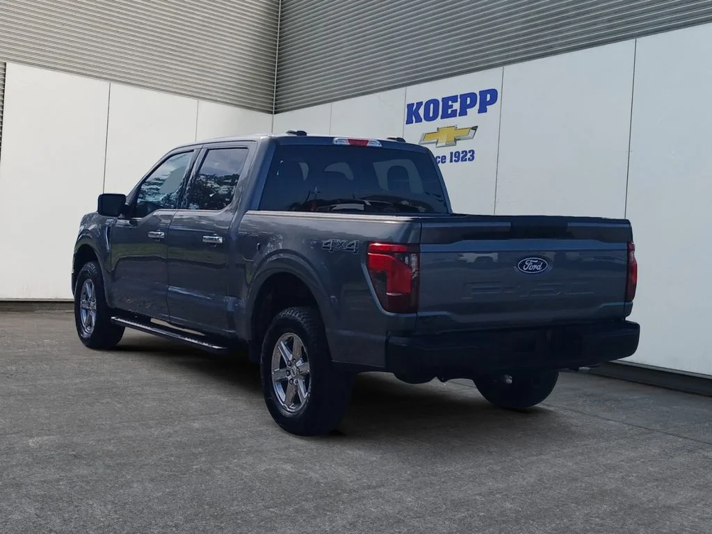 Used 2025 Carbonized Gray Metallic Ford XLT image 3