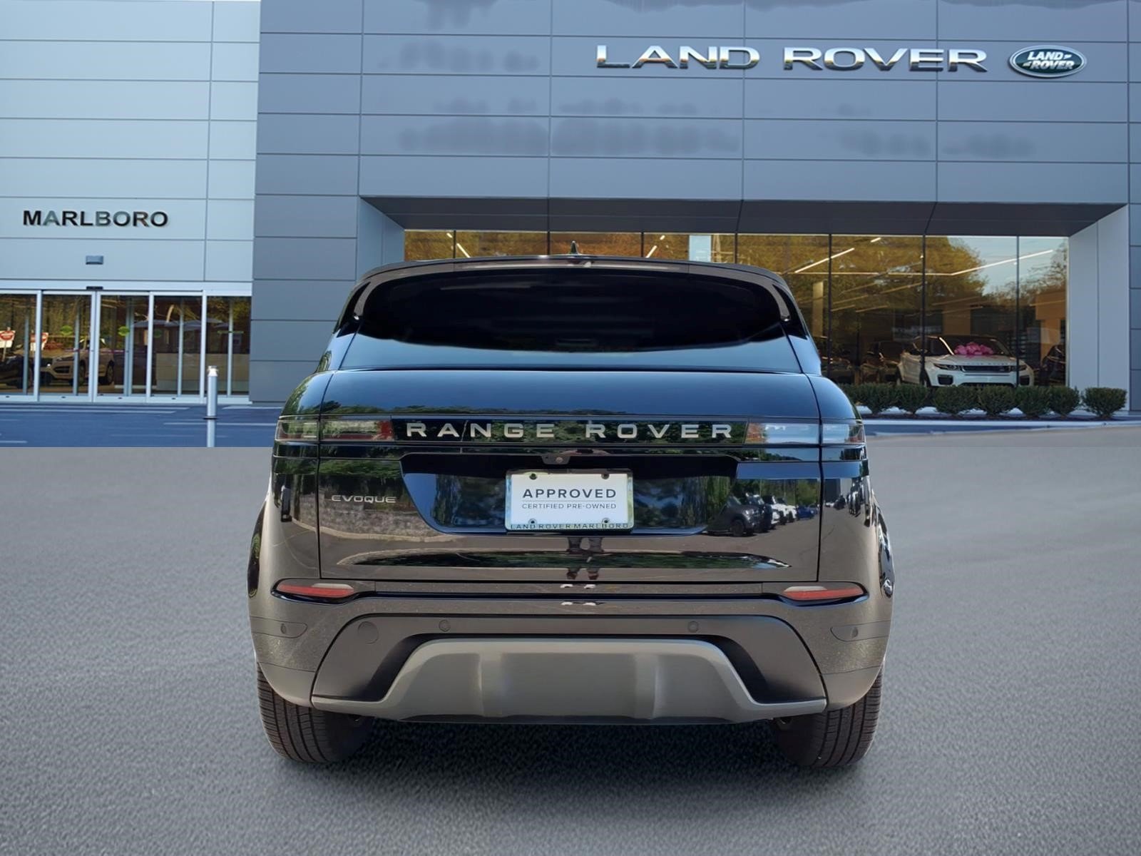 Certified Used 2026 Santorini Black Metallic 1ag Land Rover S image 7