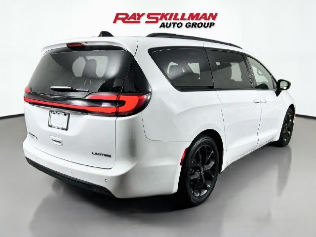 2025 Chrysler Pacifica Limited - Photo 7