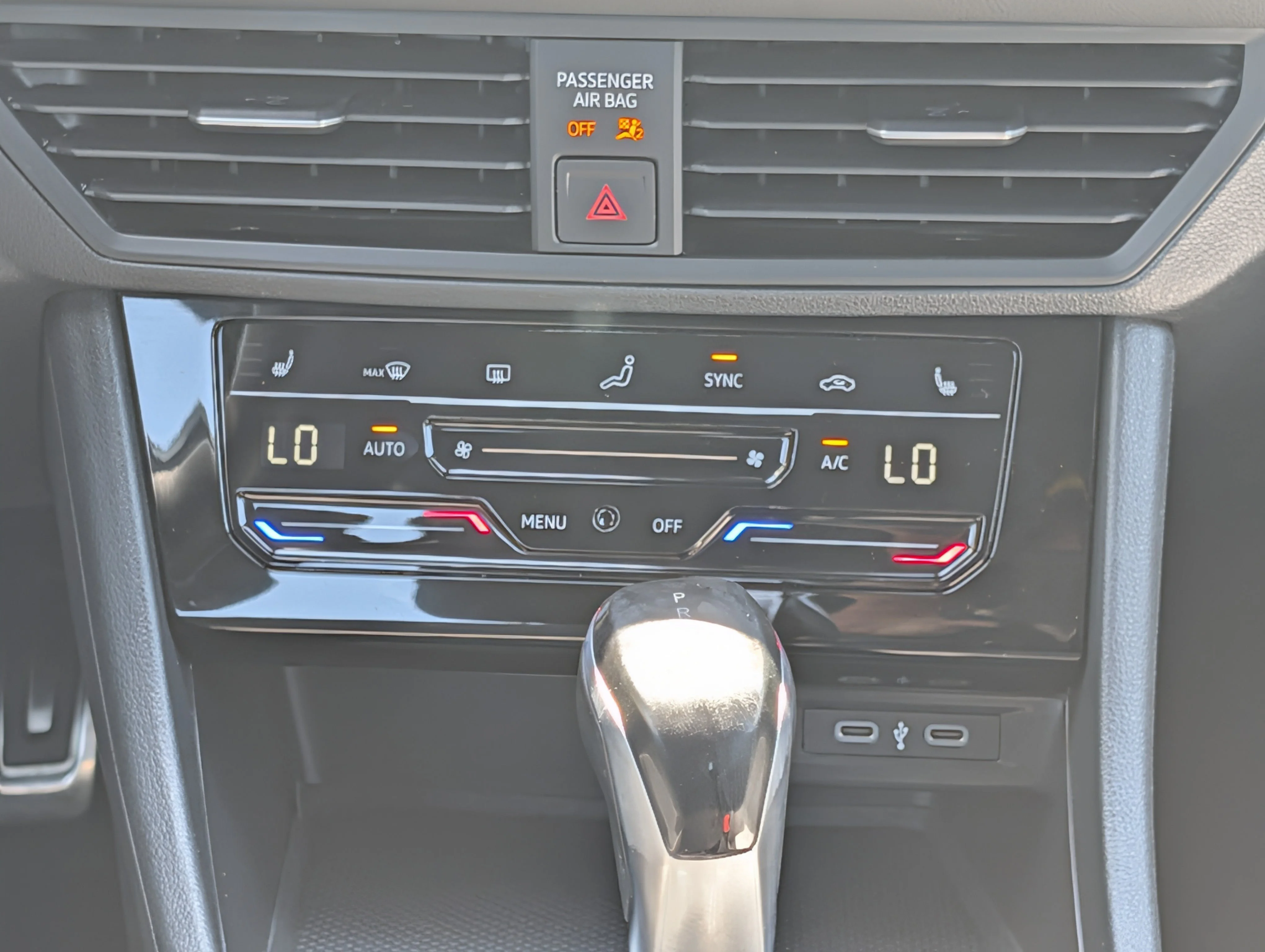 Certified Used 2025 Platinum Gray Metallic Volkswagen Sport image 28