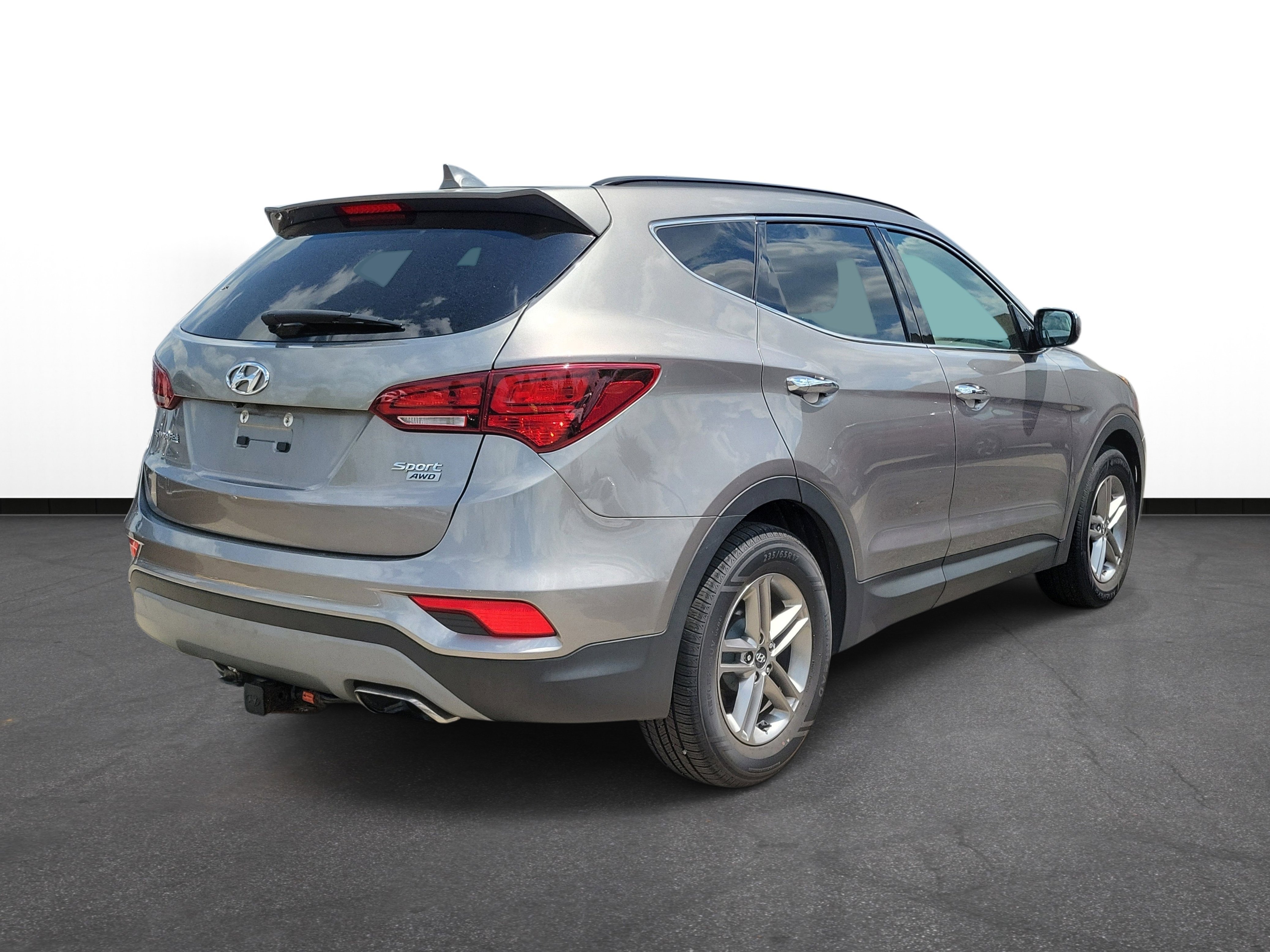 Used 2018 Mineral Gray Hyundai 2.4L image 4