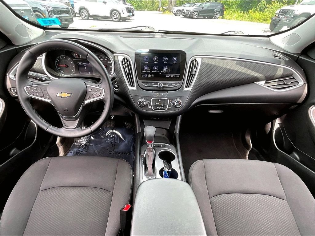 Used 2024 Mosaic Black Metallic Chevrolet RS image 20