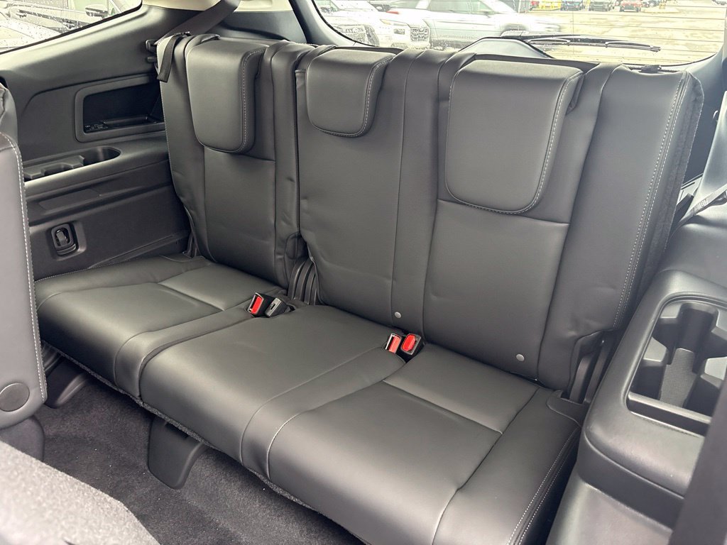 New 2027 MAGNETITE GRAY METALLIC Subaru Premium 7-Passenger image 11