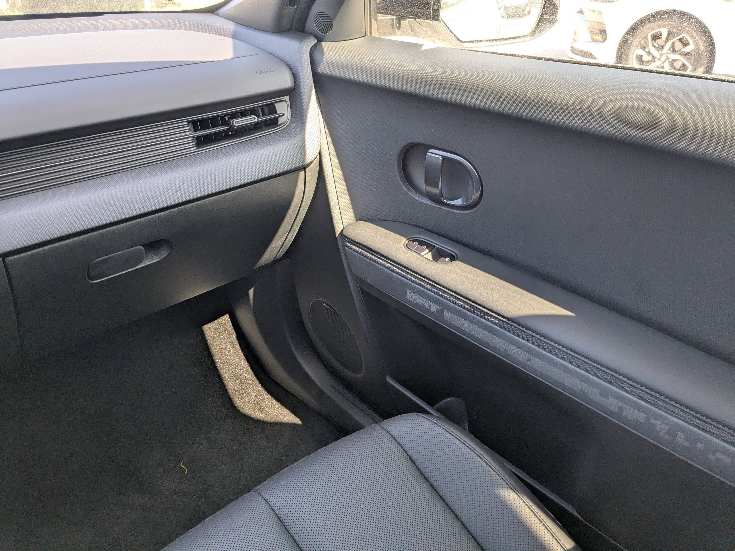 2025 Hyundai IONIQ 5 XRT - Photo 19