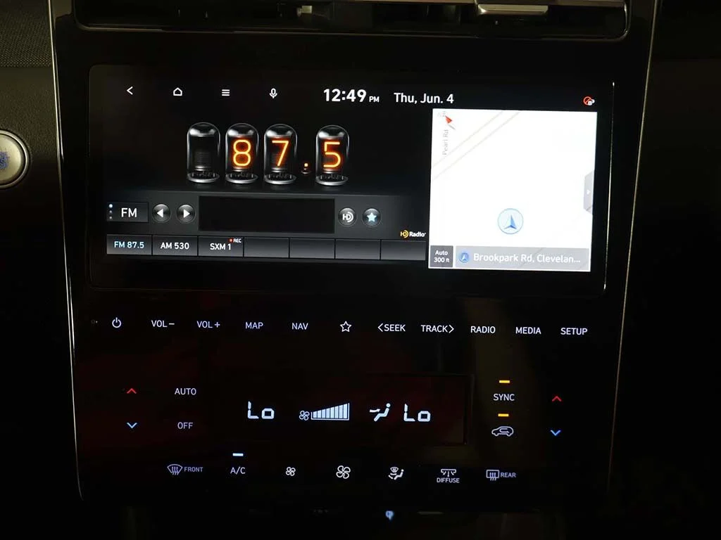 Used 2022 Black Hyundai Limited image 47