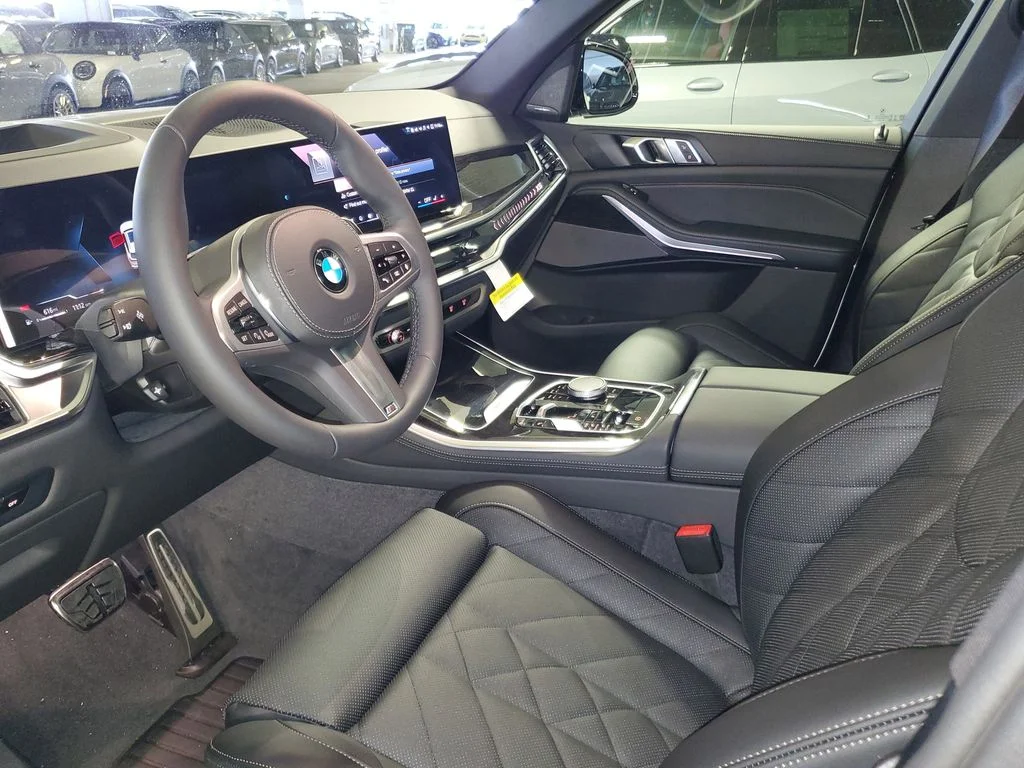 Used 2026 White BMW sDrive40i image 15