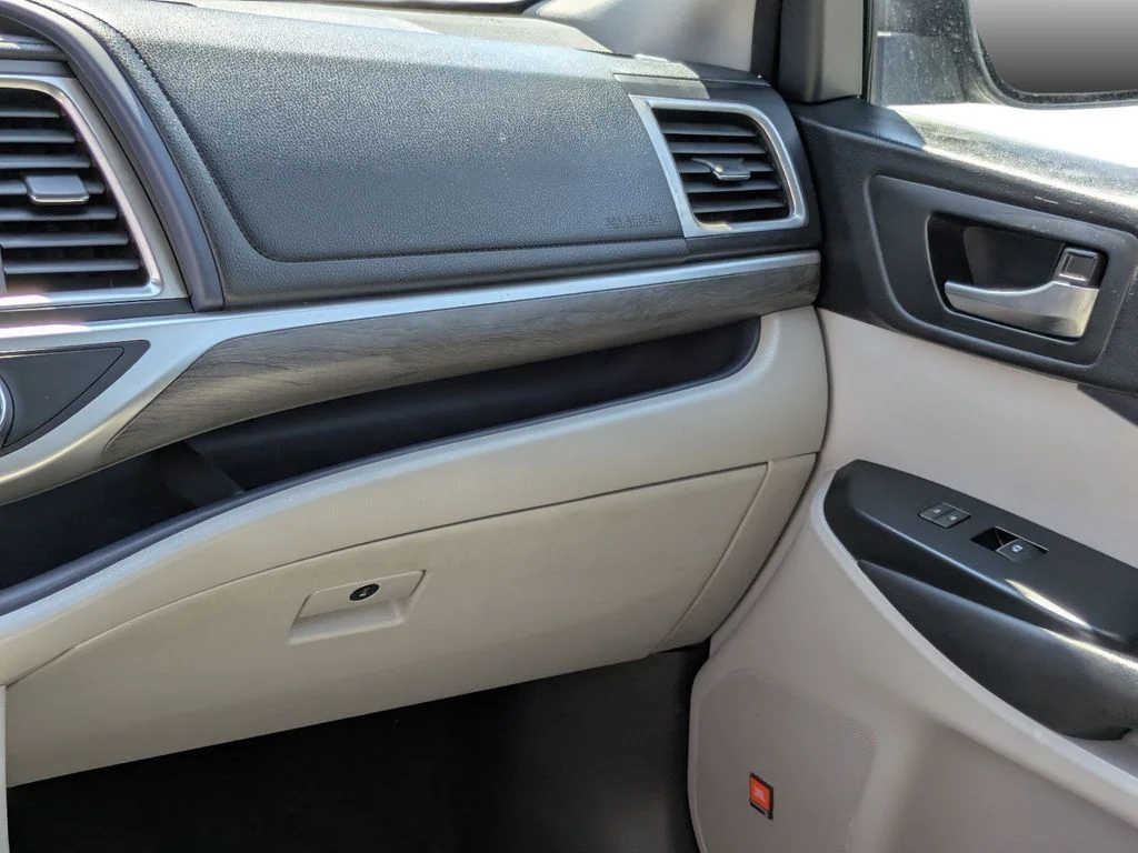 Used 2018 White Toyota Limited image 19