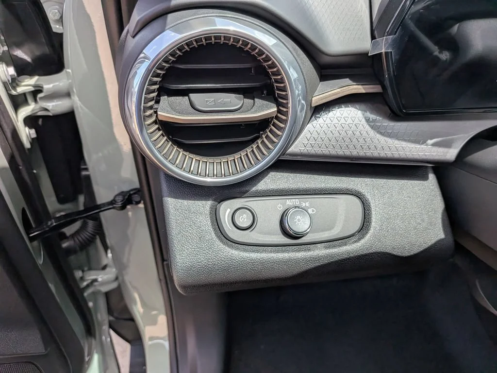 2026 Chevrolet Trax Activ - Photo 15
