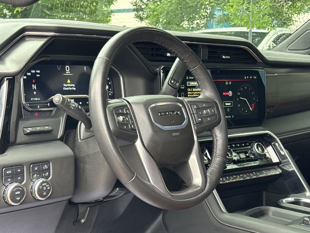 Used 2025 Onyx Black GMC Denali Ultimate image 37