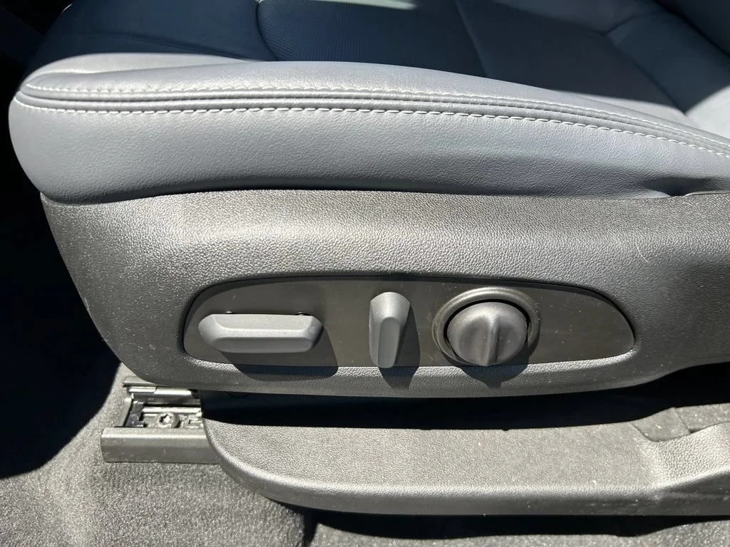 Certified Used 2023 Ebony Twilight Metallic Buick Essence image 18