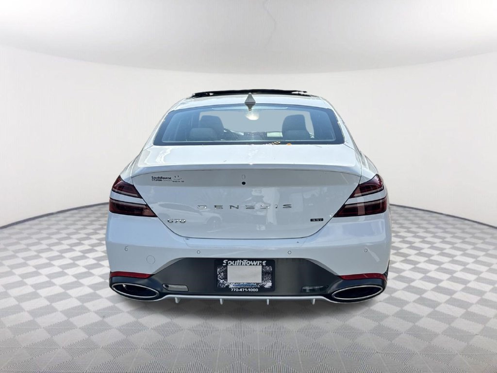 Used 2025 White Genesis 3.3T Sport Advanced image 6
