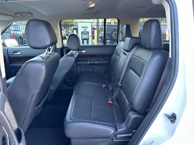 Used 2019 White Ford Limited image 23