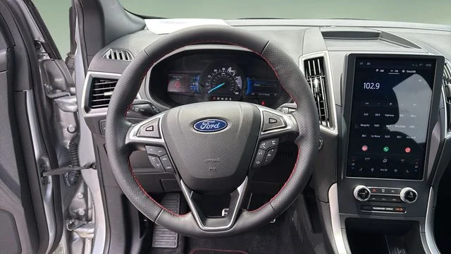 Used 2023 Silver Ford ST Line image 14