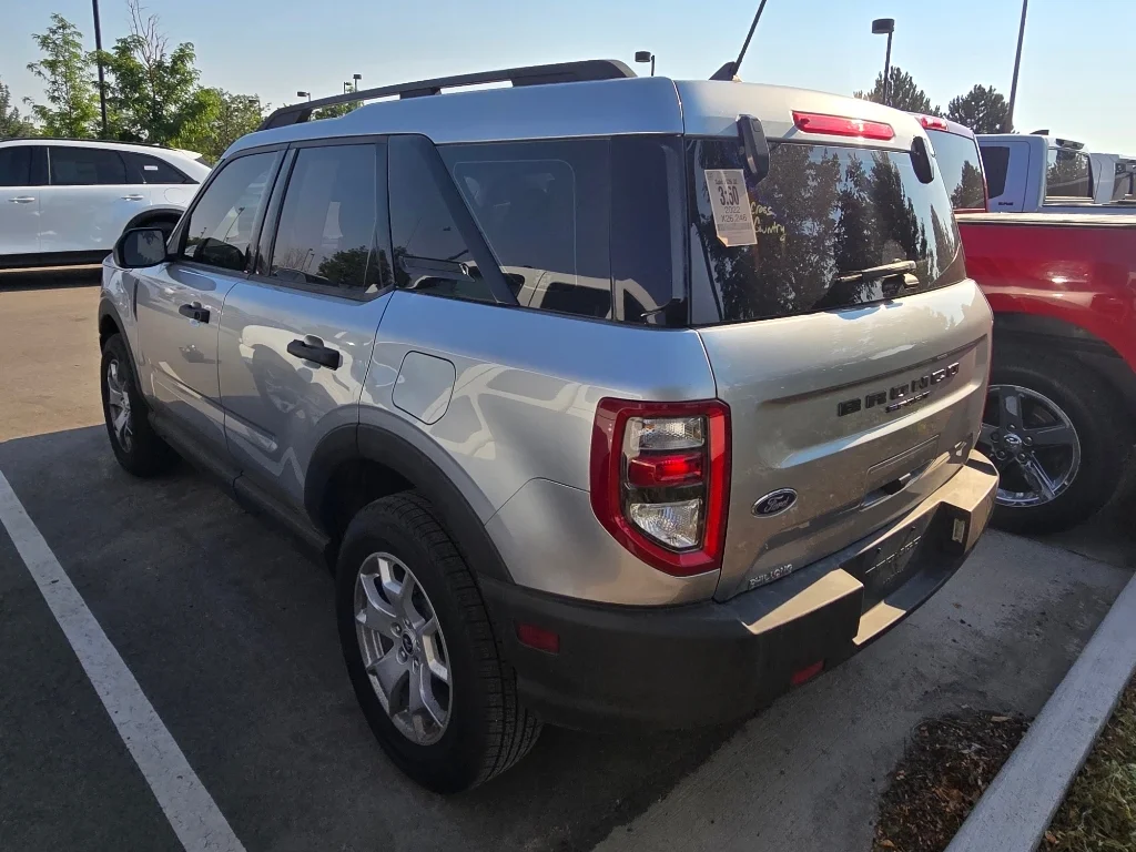 Used 2022 Iconic Silver Metallic Ford Base image 11