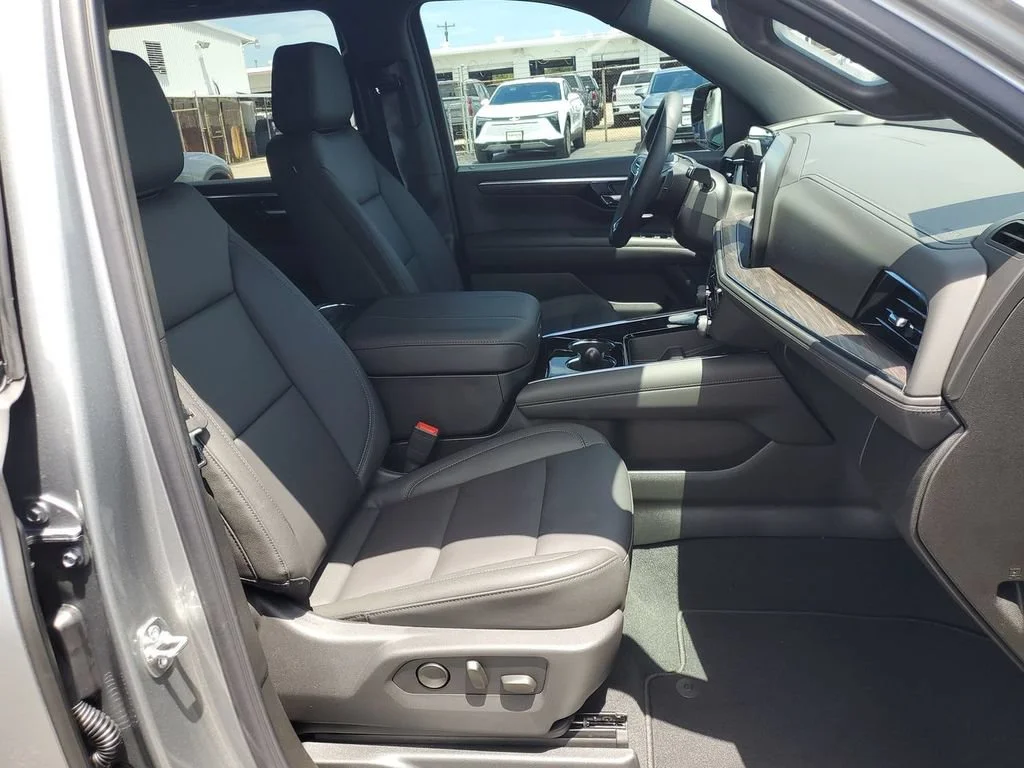New 2026 Sterling Gray Metallic Chevrolet Z71 image 29
