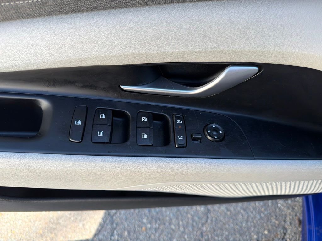 2024 Hyundai Elantra Limited - Photo 24