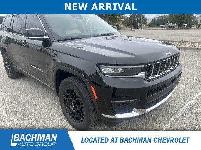 Used 2021 Diamond Black Crystal Pearlcoat Jeep Limited image 1