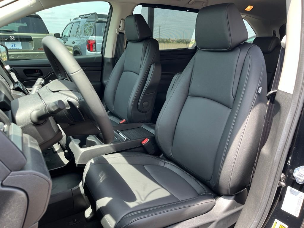 2026 Honda Odyssey EX-L - Photo 13