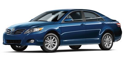 Used 2011 Aloe Green Metallic Toyota XLE image 1