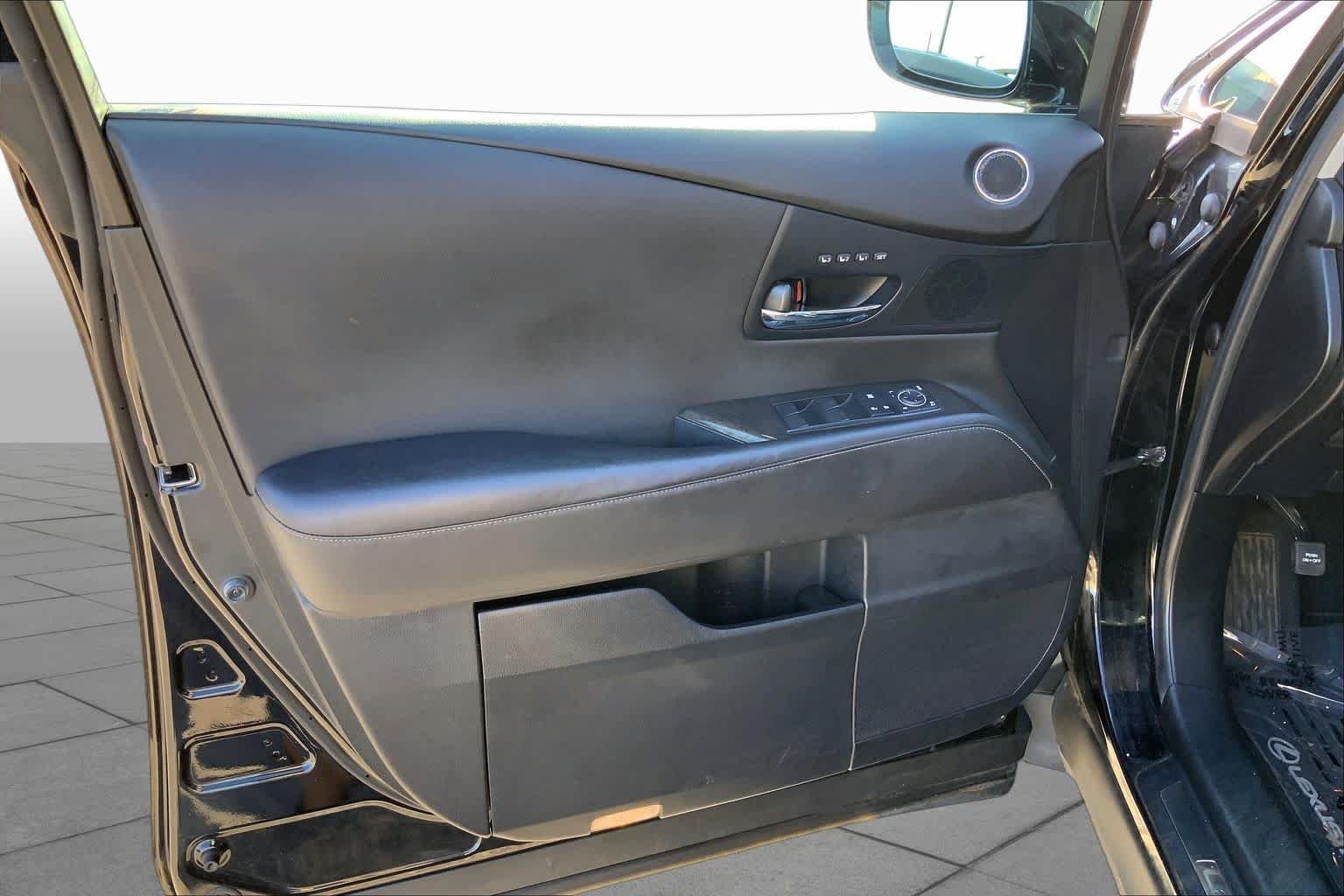 Used 2014 Obsidian Lexus  image 21