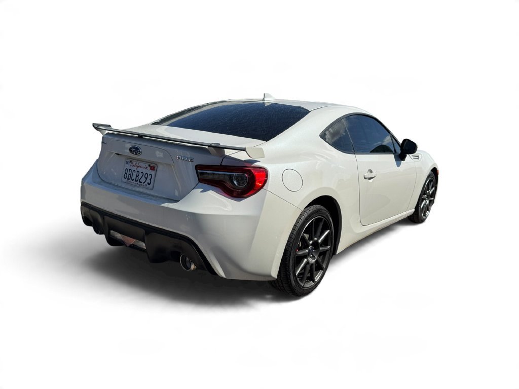 Used 2017 White Subaru Limited image 20