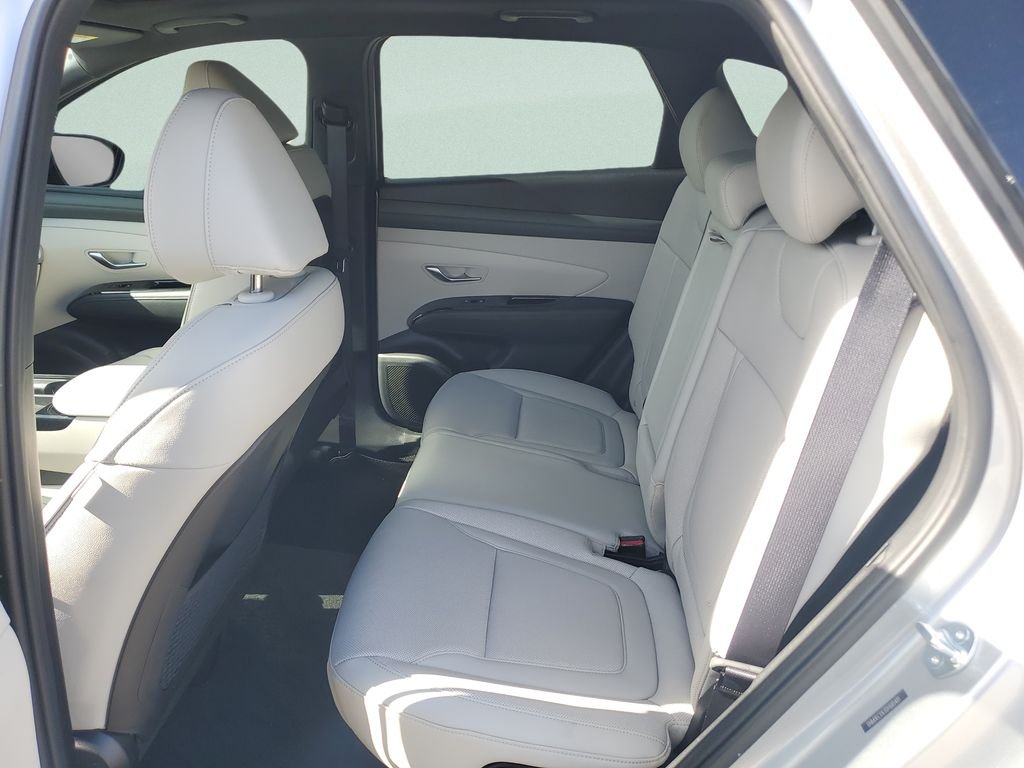 2025 Hyundai Tucson Limited - Photo 10
